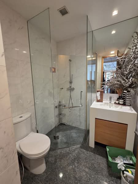 Draycott Eight, 6 Draycott Park, 2 Bedrooms, 1,173 sqft, Condominium For Rent, by Nicholas Toh, 500152823 - Bathroom - PropertyGuru.com.sg