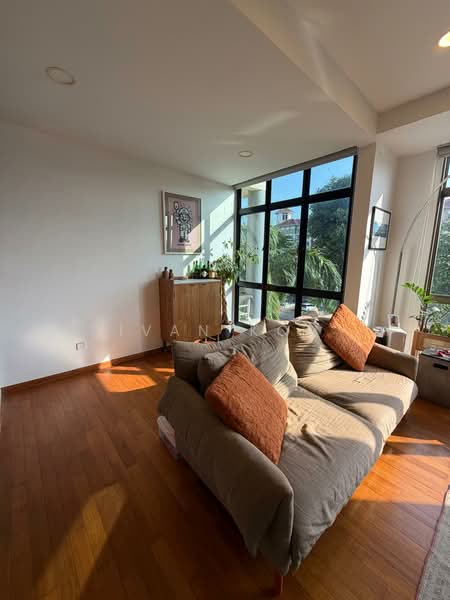 The Sterling, 1001 Bukit Timah Road, 3 Bedrooms, 1,410 sqft, Condominium For Sale, by Ivan Koh, 500152828 - Living Room - PropertyGuru.com.sg