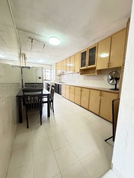 333 Clementi Avenue 2, 333 Clementi Avenue 2, 4 Bedrooms, 990 sqft, HDB Flat For Rent, by Ellynn Yap, 500152834 - Kitchen - PropertyGuru.com.sg
