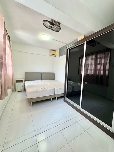 333 Clementi Avenue 2, 333 Clementi Avenue 2, 4 Bedrooms, 990 sqft, HDB Flat For Rent, by Ellynn Yap, 500152834 - Bedroom - PropertyGuru.com.sg