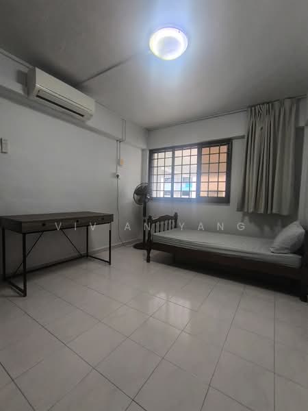 217 Jurong East Street 21, 217 Jurong East Street 21, Room Rental, 100 sqft, HDB Flat For Rent, by Vivian Yang, 500152841 - Bedroom - PropertyGuru.com.sg
