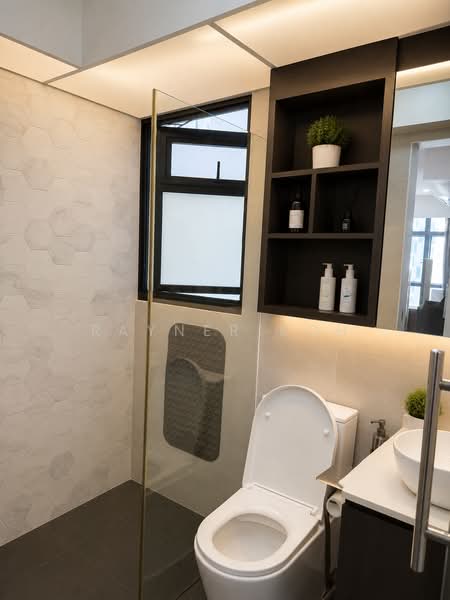 118A Alkaff Crescent, 118A Alkaff Crescent, 3 Bedrooms, 1,001 sqft, HDB Flat For Sale, by Rayner Koh, 500152852 - Bathroom - PropertyGuru.com.sg