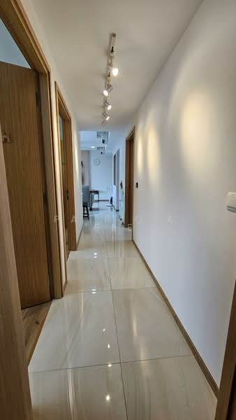 The Vales, 79 Anchorvale Crescent, 3 Bedrooms, 1,044 sqft, Condominium For Sale, by Patricia See, 500152856 - Corridor - PropertyGuru.com.sg