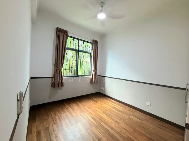 Merawoods, , 3 Bedrooms, 1,421 sqft, Condominium For Sale, by James Seah, 500152861 - Bedroom - PropertyGuru.com.sg