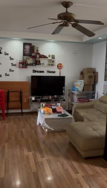 246 Yishun Avenue 9, 246 Yishun Avenue 9, Sembawang / Yishun, 3 Bedrooms, 904 sqft, HDB Flat For Sale, by Lin Hwee, 500152863 - Living Room - PropertyGuru.com.sg