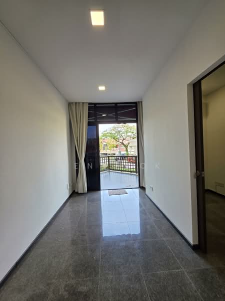 Eastpoint Green, 3 Simei Street 3, 2 Bedrooms, 904 sqft, Condominium For Rent, by Gene Pok, 500152864 - Balcony - PropertyGuru.com.sg