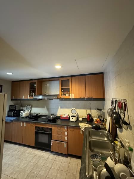 Royal Court Condo, 3 Jalan Rajawali, Room Rental, 200 sqft, Apartment For Rent, by Brady Li, 500152868 - Kitchen - PropertyGuru.com.sg
