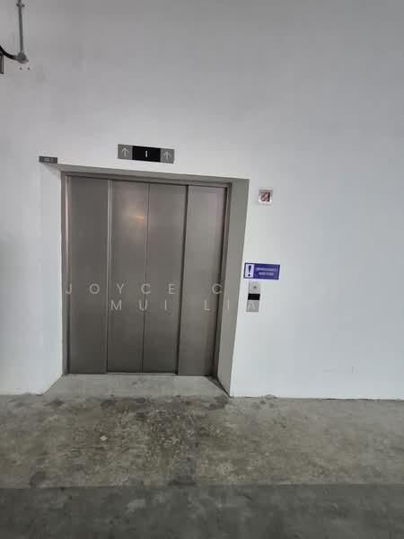 Food Vision @ Mandai, 21 Mandai Estate, 3,444 sqft, Factory / Workshop (B2) For Sale, by Joyce Chang Mui Lian, 500152871 - Corridor - CommercialGuru.com.sg