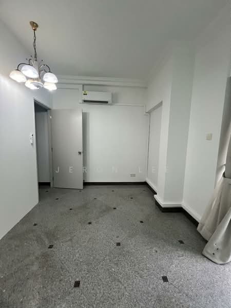 Royal Palm Mansions, 330 Pasir Panjang Road, 4 Bedrooms, 1,227 sqft, Condominium For Rent, by Jeron Lee, 500152895 - PropertyGuru.com.sg