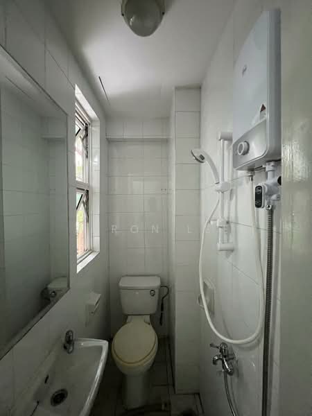 Royal Palm Mansions, 330 Pasir Panjang Road, 4 Bedrooms, 1,227 sqft, Condominium For Rent, by Jeron Lee, 500152895 - PropertyGuru.com.sg