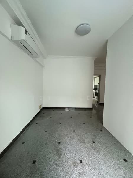Royal Palm Mansions, 330 Pasir Panjang Road, 4 Bedrooms, 1,227 sqft, Condominium For Rent, by Jeron Lee, 500152895 - PropertyGuru.com.sg