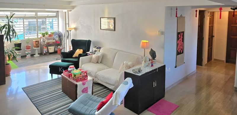 232 Tampines Street 21, 232 Tampines Street 21, 3 Bedrooms, 1,302 sqft, HDB Flat For Sale, by Kamal Karim, 500152912 - Living Room - PropertyGuru.com.sg