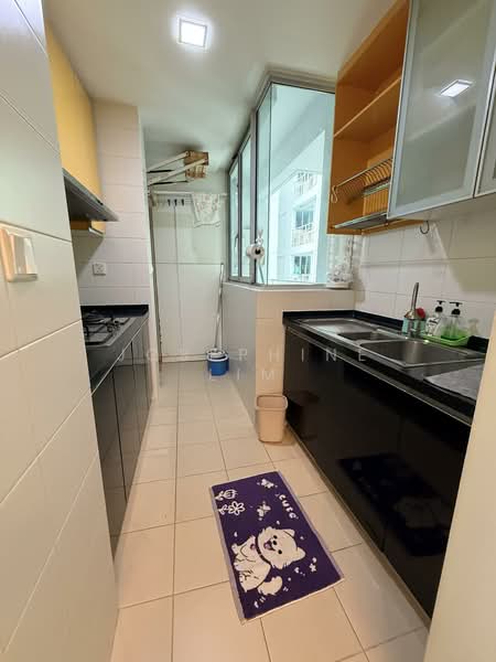 Kovan Melody, 37 Kovan Road, 3 Bedrooms, 1,227 sqft, Condominium For Sale, by Josephine Lim, 500152917 - Kitchen - PropertyGuru.com.sg