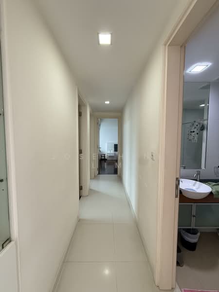 Kovan Melody, 37 Kovan Road, 3 Bedrooms, 1,227 sqft, Condominium For Sale, by Josephine Lim, 500152917 - Corridor - PropertyGuru.com.sg