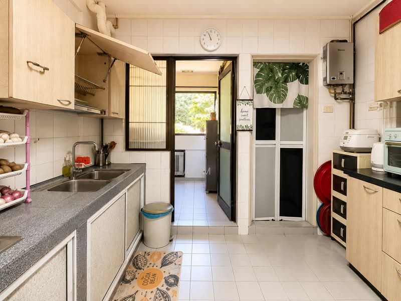 649 Woodlands Ring Road, 649 Woodlands Ring Road, 3 Bedrooms, 1,087 sqft, HDB Flat For Sale, by Adam K, 500152924 - Kitchen - PropertyGuru.com.sg