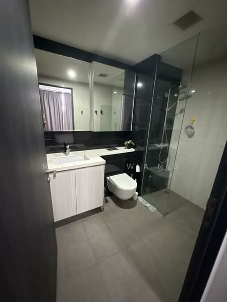 Gem Residences, , 2 Bedrooms, 678 sqft, Condominium For Rent, by Norah Wang, 500152927 - Bathroom - PropertyGuru.com.sg
