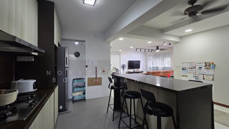 674B Fern Grove @ Yishun, 674B Yishun Avenue 4, 3 Bedrooms, 1,205 sqft, HDB Flat For Sale, by Norizzam (Zam Boleh Bantu), 500152931 - Kitchen - PropertyGuru.com.sg