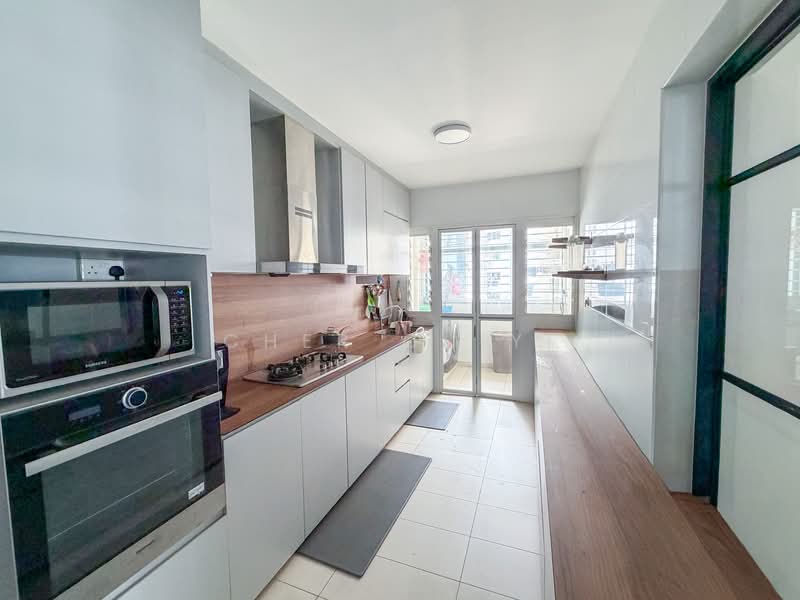 621B Tampines Street 61, 621B Tampines Street 61, 3 Bedrooms, 1,216 sqft, HDB Flat For Sale, by Cher Cuiyi, 500152935 - Kitchen - PropertyGuru.com.sg