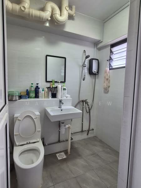 517 Choa Chu Kang Street 51, 517 Choa Chu Kang Street 51, 3 Bedrooms, 1,119 sqft, HDB Flat For Sale, by Martin Liew, 500152938 - Bathroom - PropertyGuru.com.sg