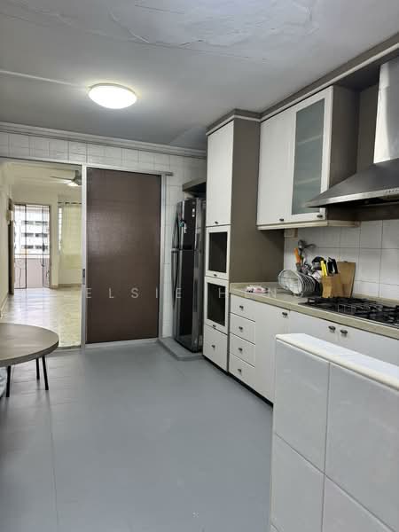 20 Hougang Avenue 3, 20 Hougang Avenue 3, 2 Bedrooms, 786 sqft, HDB Flat For Sale, by Elsie Heng, 500152946 - Kitchen - PropertyGuru.com.sg