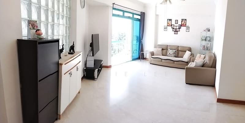 Santa Fe Mansions, 2A Margate Road, 3 Bedrooms, 1,038 sqft, Apartment For Rent, by Cherie Lee, 500152950 - Living Room - PropertyGuru.com.sg