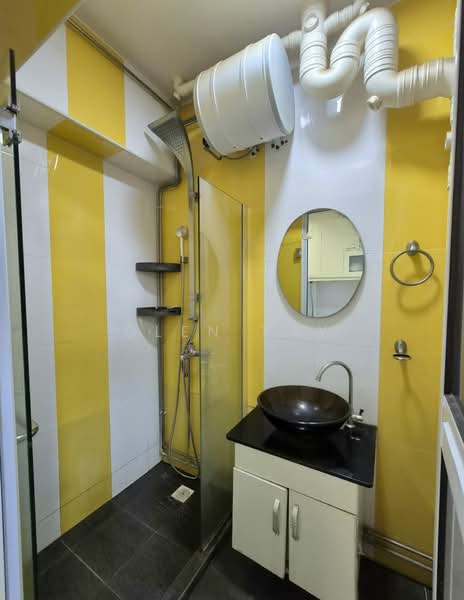 690D Choa Chu Kang Crescent, 690D Choa Chu Kang Crescent, 3 Bedrooms, 969 sqft, HDB Flat For Sale, by Glen Tay, 500152951 - Bathroom - PropertyGuru.com.sg