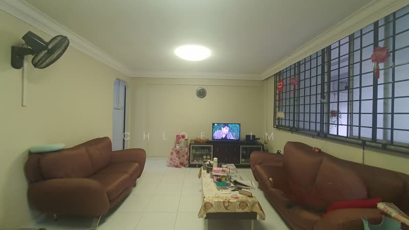 802 Woodlands Street 81, 802 Woodlands Street 81, 3 Bedrooms, 904 sqft, HDB Flat For Sale, by Chloe Lim, 500152953 - Living Room - PropertyGuru.com.sg
