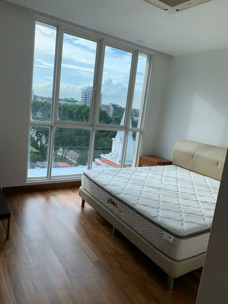 The Hermitage, 2 Sarkies Road, 2 Bedrooms, 936 sqft, Apartment For Rent, by Leon Hon, 500152958 - Bedroom - PropertyGuru.com.sg