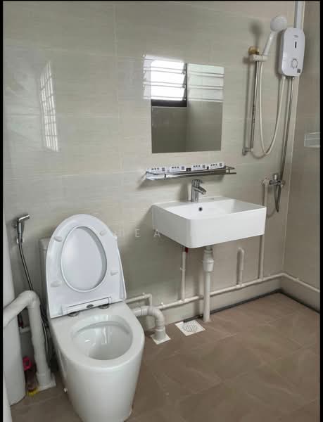 303 Yishun Central, 303 Yishun Central, 2 Bedrooms, 797 sqft, HDB Flat For Sale, by Thea Ng, 500152966 - Bathroom - PropertyGuru.com.sg