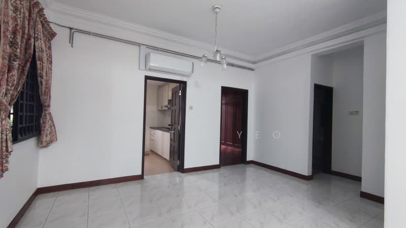 Newton Lodge, 41 Newton Road, 2 Bedrooms, 1,250 sqft, Apartment For Sale, by Justin Yeo, 500152970 - Living Room - PropertyGuru.com.sg