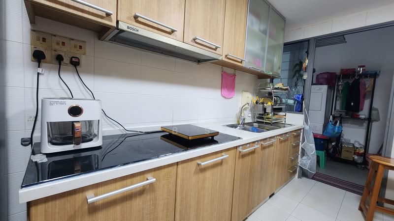 The Waterina, 51 Lorong 40 Geylang, 3 Bedrooms, 1,346 sqft, Apartment For Sale, by G B Sze, 500152972 - Kitchen - PropertyGuru.com.sg