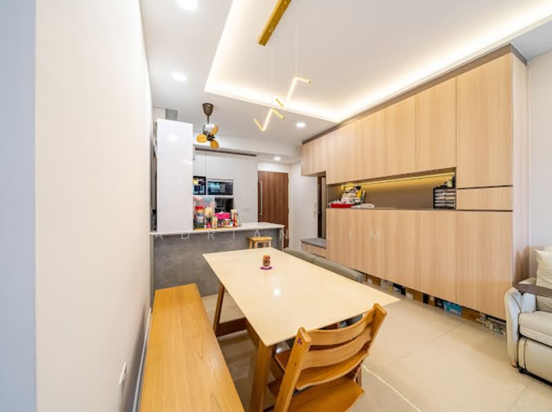 Canberra Residences, 511 Canberra Drive, 3 Bedrooms, 1,140 sqft, Condominium For Sale, by Adrian Lim, 500152981 - Dining Room - PropertyGuru.com.sg