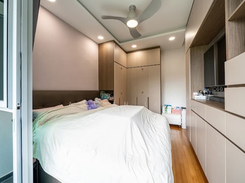 Canberra Residences, 511 Canberra Drive, 3 Bedrooms, 1,140 sqft, Condominium For Sale, by Adrian Lim, 500152981 - Bedroom - PropertyGuru.com.sg
