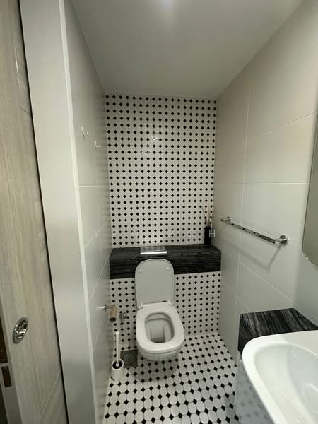 Sophia Hills, 5 Mount Sophia, Room Rental, 300 sqft, Condominium For Rent, by Yen Poh, 500152982 - PropertyGuru.com.sg