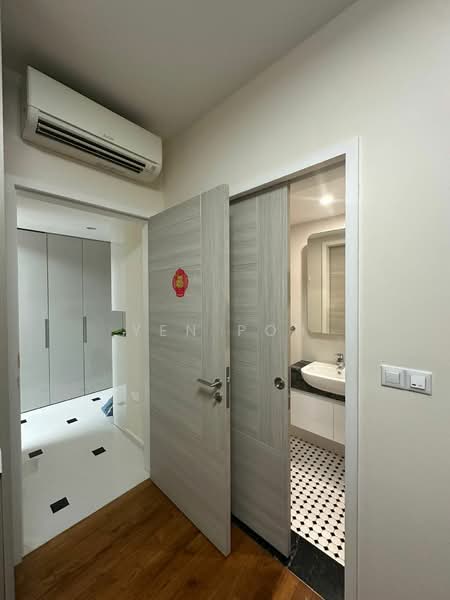 Sophia Hills, 5 Mount Sophia, Room Rental, 300 sqft, Condominium For Rent, by Yen Poh, 500152982 - PropertyGuru.com.sg