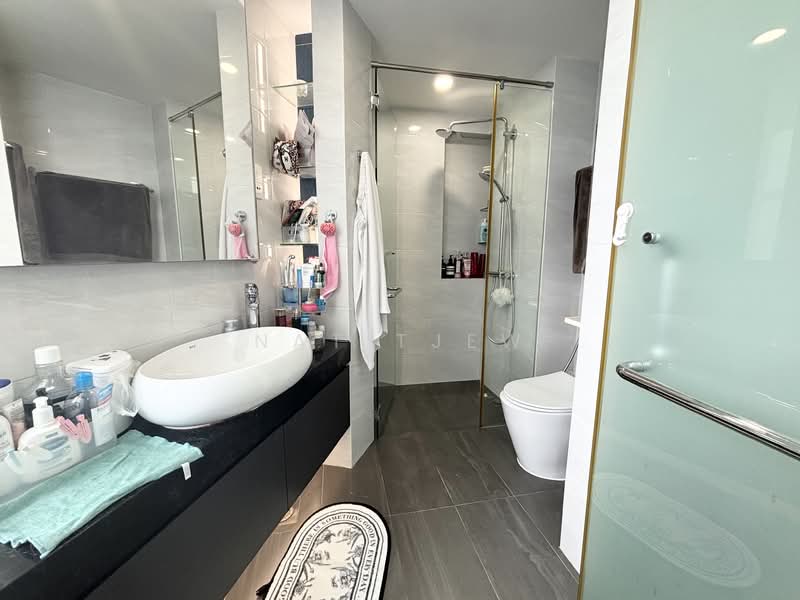 Palm Grove Condo, 19 Palm Grove Avenue, 3 Bedrooms, 1,302 sqft, Condominium For Sale, by Nat Tjew, 500152997 - PropertyGuru.com.sg