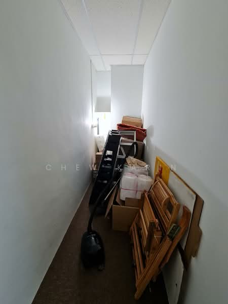 Toh Guan Centre, 21 Toh Guan Road East, 958 sqft, Factory / Workshop (B2) For Sale, by Chew Karin, 500153016 - CommercialGuru.com.sg