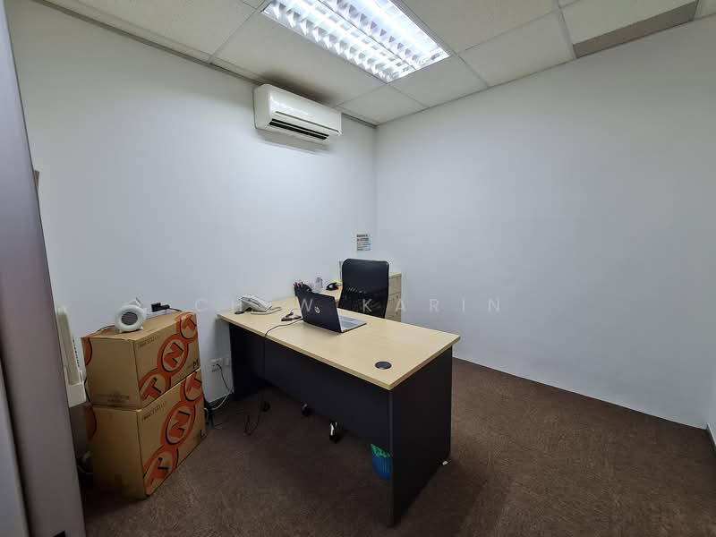 Toh Guan Centre, 21 Toh Guan Road East, 958 sqft, Factory / Workshop (B2) For Sale, by Chew Karin, 500153016 - CommercialGuru.com.sg