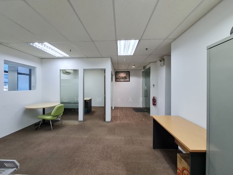 Toh Guan Centre, 21 Toh Guan Road East, 958 sqft, Factory / Workshop (B2) For Sale, by Chew Karin, 500153016 - CommercialGuru.com.sg
