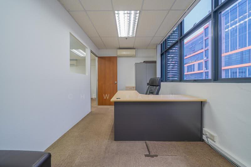 Toh Guan Centre, 21 Toh Guan Road East, Boon Lay / Jurong / Tuas, 958 sqft, Factory / Workshop (B2) For Sale, by Chew Karin, 500153016 - Interior - CommercialGuru.com.sg