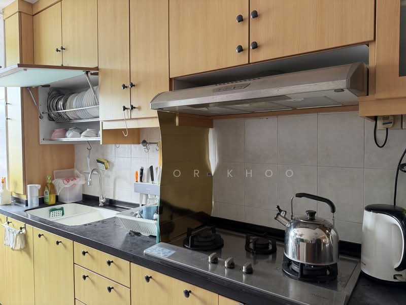 169 Bedok South Avenue 3, 169 Bedok South Avenue 3, 3 Bedrooms, 904 sqft, HDB Flat For Rent, by Victor Khoo, 500153043 - Kitchen - PropertyGuru.com.sg