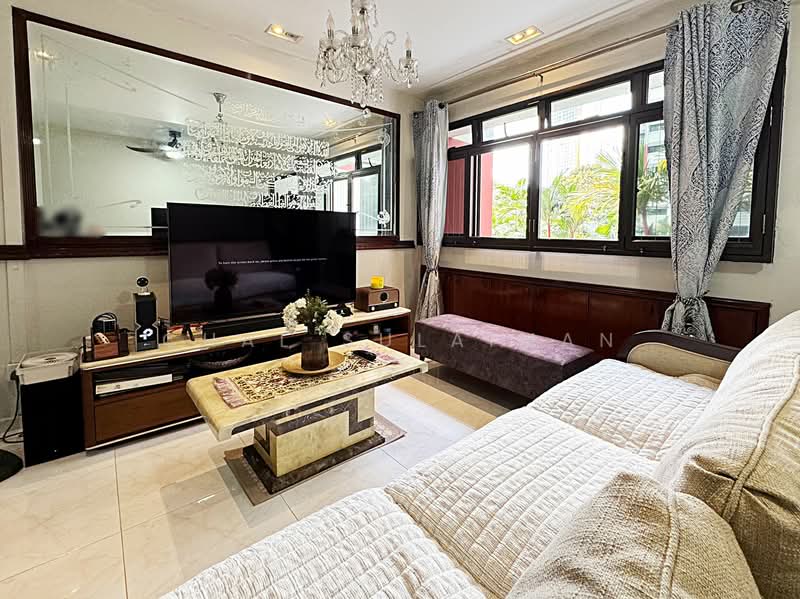 270 Toh Guan Road, 270 Toh Guan Road, 3 Bedrooms, 1,291 sqft, HDB Flat For Sale, by Chal Sulaiman, 500153048 - Living Room - PropertyGuru.com.sg
