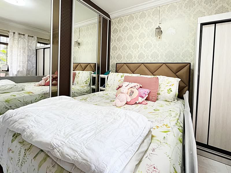 270 Toh Guan Road, 270 Toh Guan Road, 3 Bedrooms, 1,291 sqft, HDB Flat For Sale, by Chal Sulaiman, 500153048 - Bedroom - PropertyGuru.com.sg