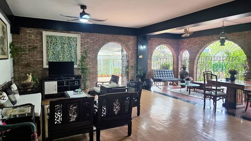 Greenbank Park, Greenbank Park, 6 Bedrooms, 6,600 sqft, Bungalow House For Sale, by Gerald Gasper, 500153050 - Living Room - PropertyGuru.com.sg
