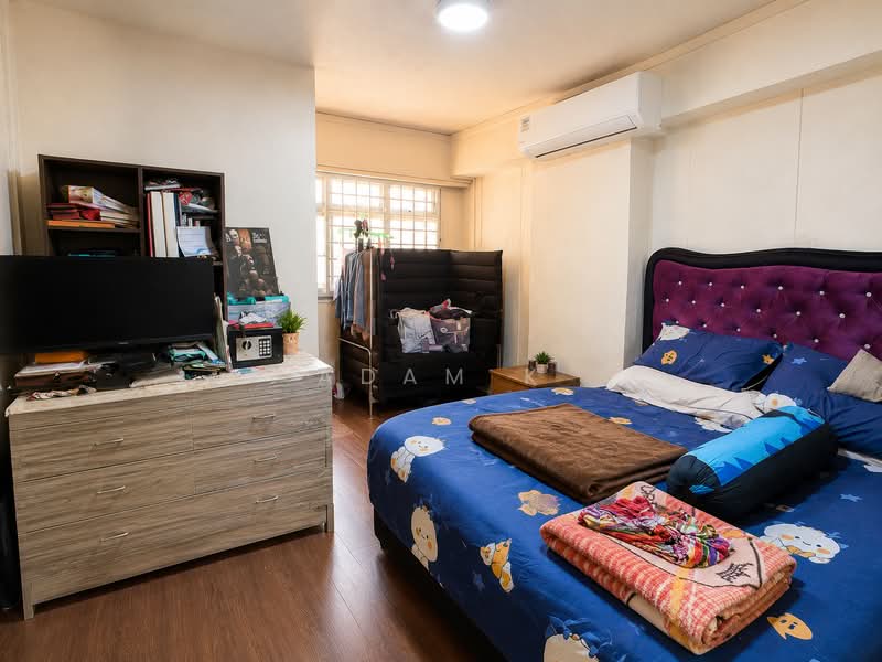 421 Woodlands Street 41, 421 Woodlands Street 41, 3 Bedrooms, 1,076 sqft, HDB Flat For Sale, by Adam K, 500153052 - Bedroom - PropertyGuru.com.sg