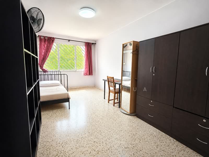 101 Simei Street 1, 101 Simei Street 1, 3 Bedrooms, 1,119 sqft, HDB Flat For Sale, by Chloe Chua, 500153054 - Bedroom - PropertyGuru.com.sg
