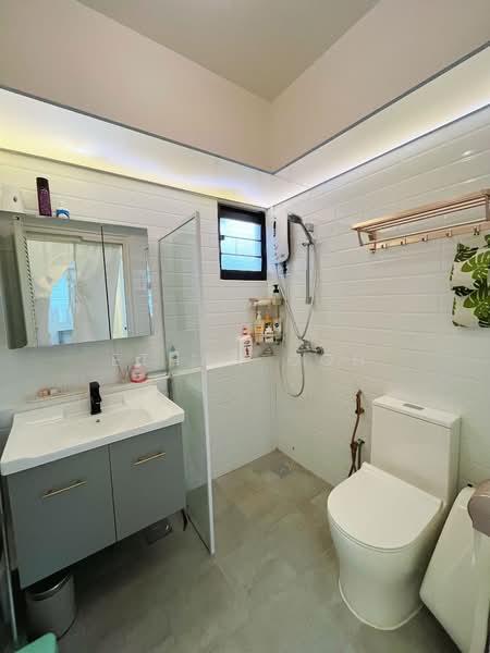 650 Ang Mo Kio Street 61, 650 Ang Mo Kio Street 61, 2 Bedrooms, 721 sqft, HDB Flat For Sale, by Ethan Goh, 500153061 - Bathroom - PropertyGuru.com.sg