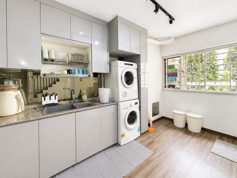 405 Jurong West Street 42, 405 Jurong West Street 42, 4 Bedrooms, 1,711 sqft, HDB Flat For Sale, by Adam K, 500153063 - Interior - PropertyGuru.com.sg