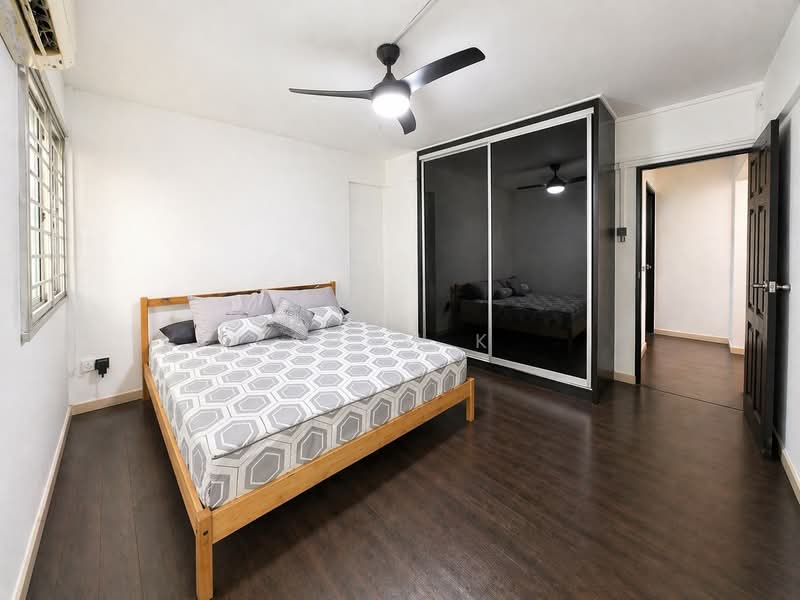 405 Jurong West Street 42, 405 Jurong West Street 42, 4 Bedrooms, 1,711 sqft, HDB Flat For Sale, by Adam K, 500153063 - Bedroom - PropertyGuru.com.sg