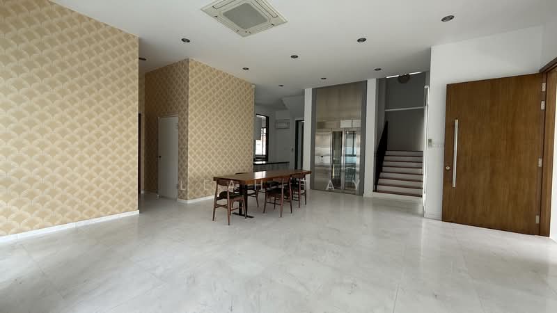 Ponggol Twenty Fourth Avenue, Ponggol Twenty Fourth Avenue, 6 Bedrooms, 4,500 sqft, Detached House For Sale, by Leah Tay, 500153078 - Interior - PropertyGuru.com.sg